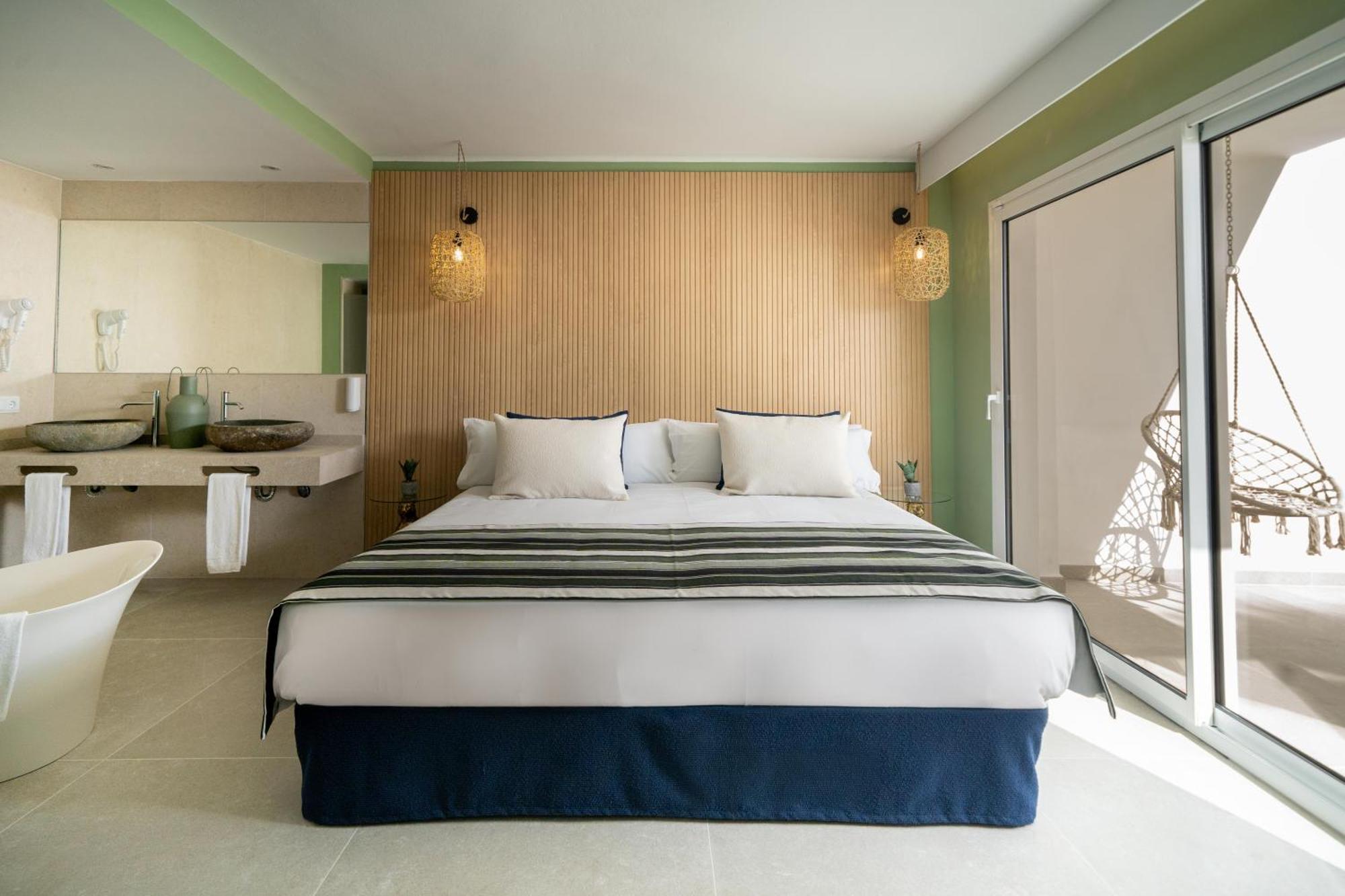 Ferrera Suites&apartments 4*