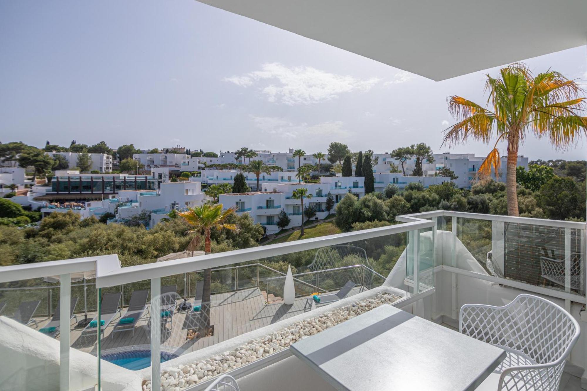 Ferrera Suites&apartments Aparthotel 4*