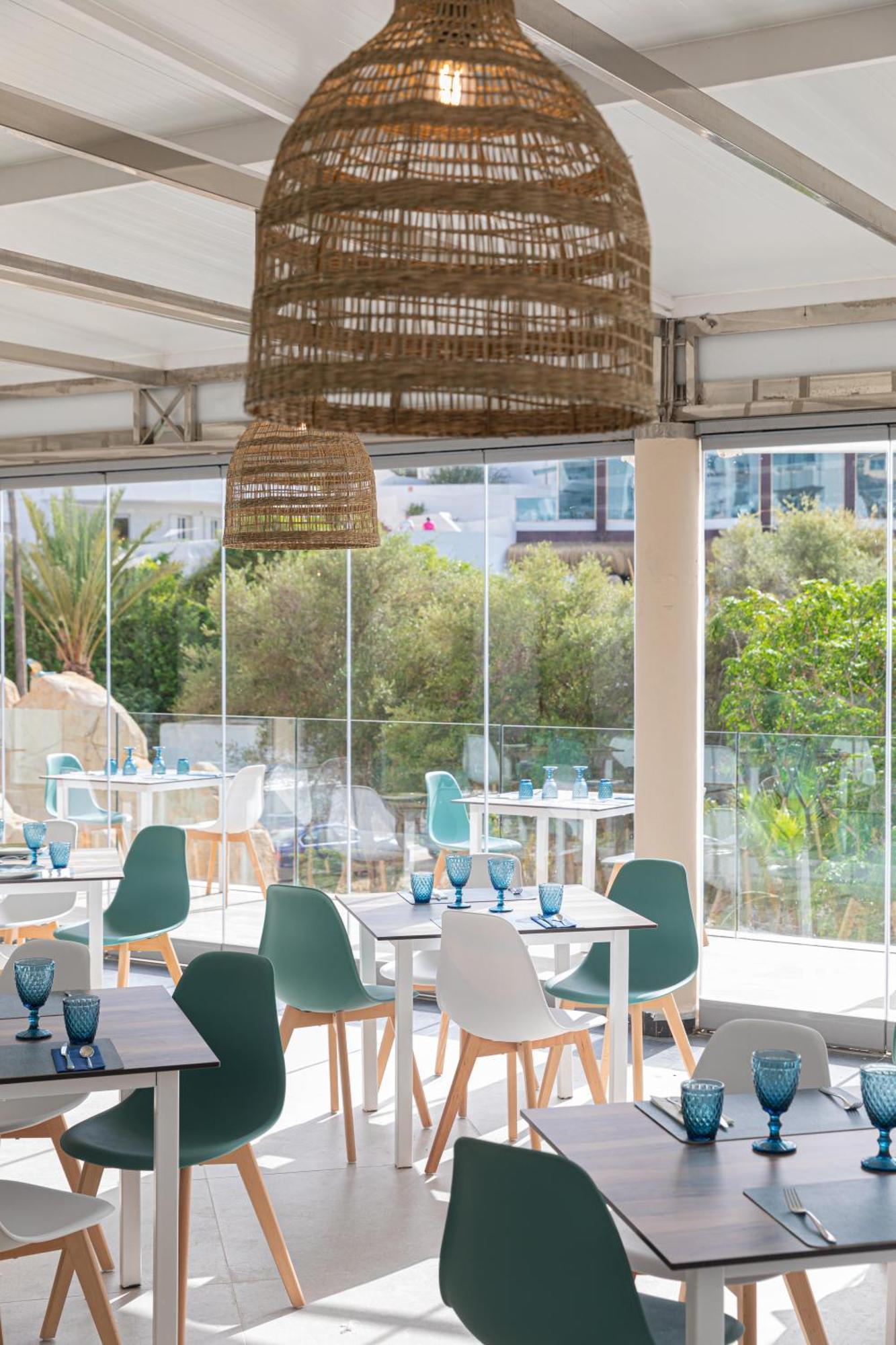 Aparthotel Ferrera Suites&apartments 4*