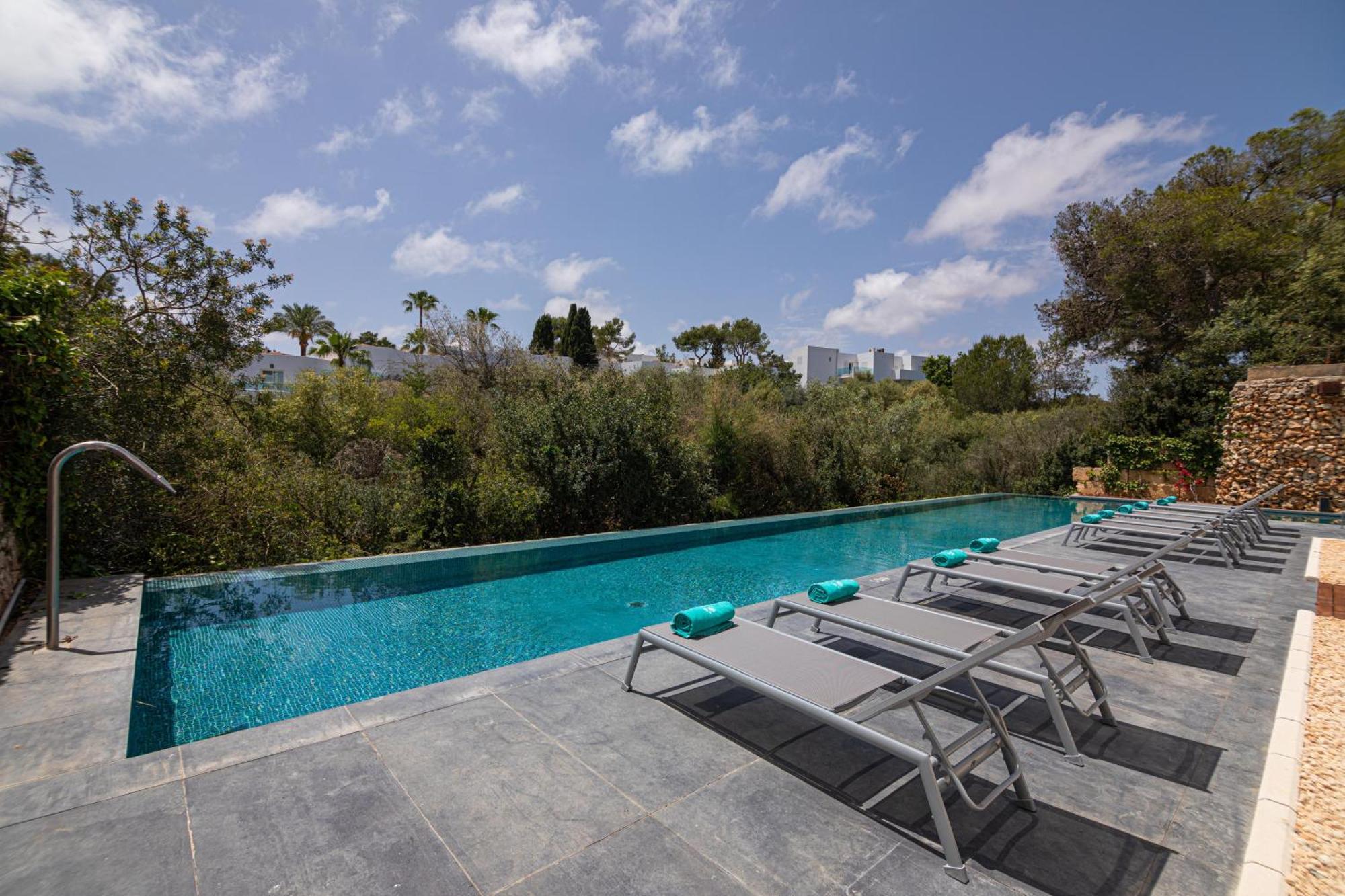 Ferrera Suites&apartments 4*